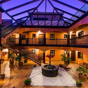 https://residencial-el-conde-valle-gran-rey.in-canary-islands.com